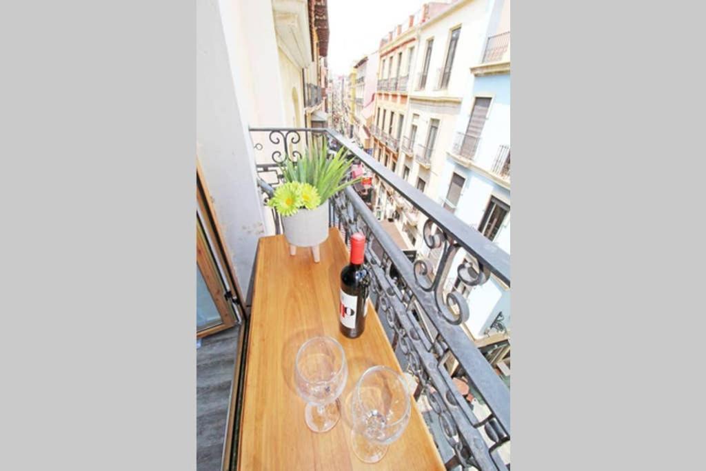 Apartamento De Diseno Centrico 5 Min Playa Alicante Buitenkant foto