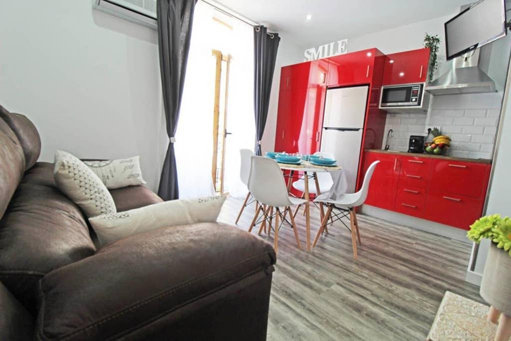 Apartamento De Diseno Centrico 5 Min Playa Alicante Buitenkant foto