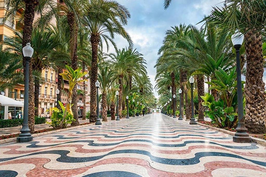 Apartamento De Diseno Centrico 5 Min Playa Alicante Buitenkant foto