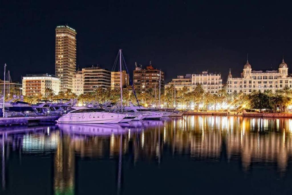 Apartamento De Diseno Centrico 5 Min Playa Alicante Buitenkant foto