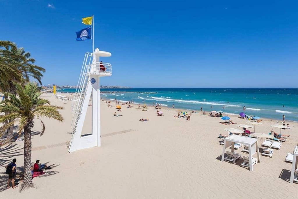 Apartamento De Diseno Centrico 5 Min Playa Alicante Buitenkant foto