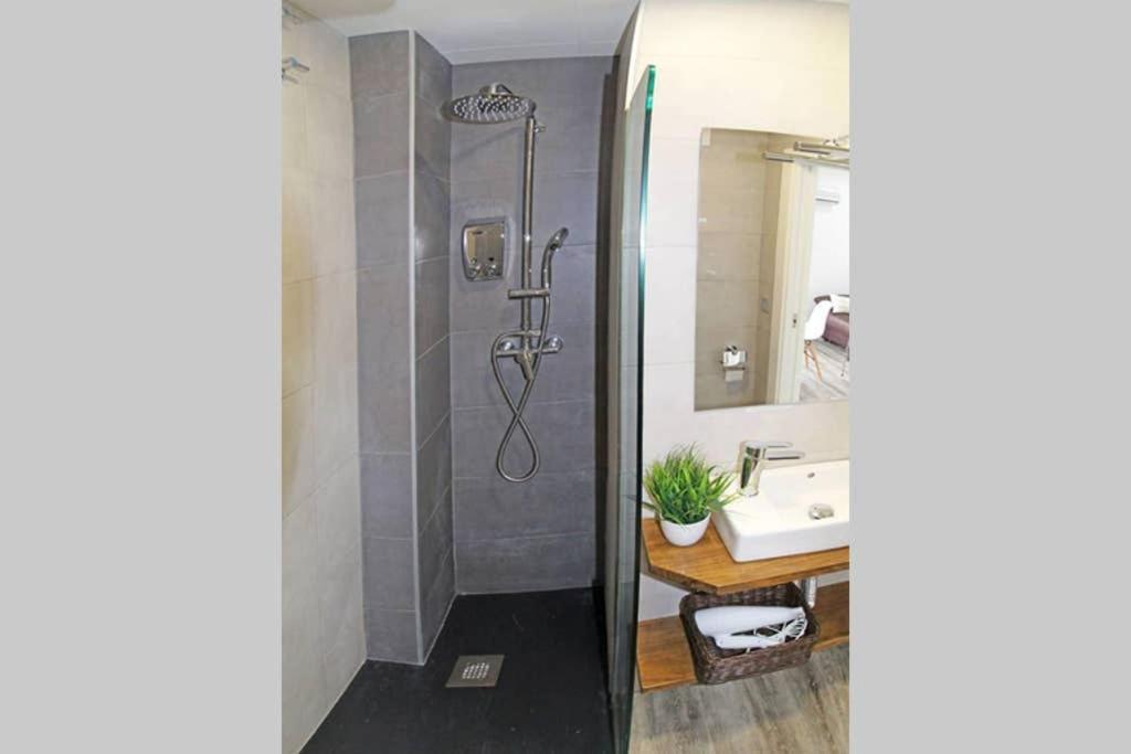 Apartamento De Diseno Centrico 5 Min Playa Alicante Buitenkant foto